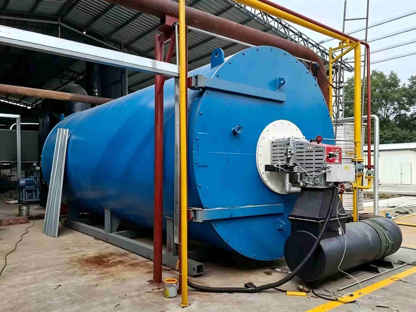 Oil and gas storage tank blanketing for explosion prevention