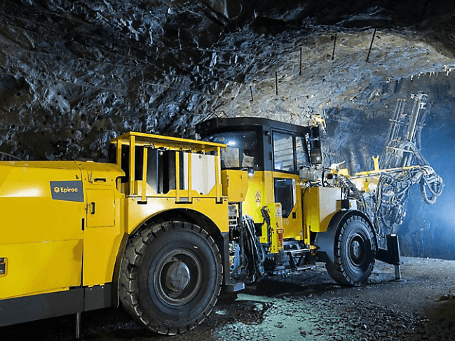 Mining application requiring on-site nitrogen generation for fire prevention and explosion protection